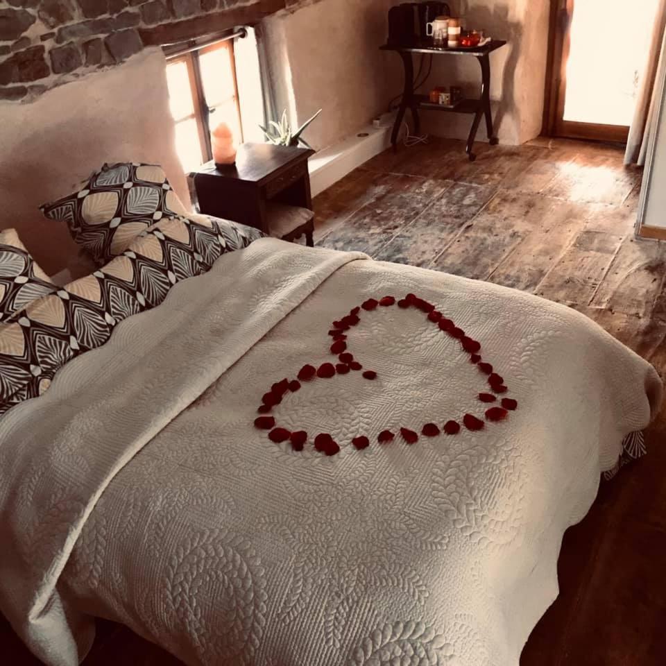 Le Chatel En Beaujolais Valsonne Eksteriør billede