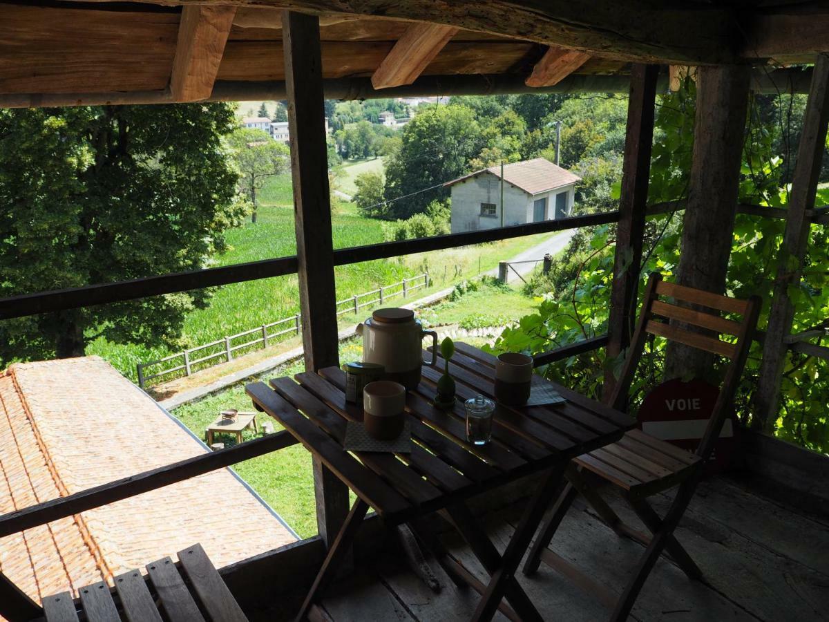 Le Chatel En Beaujolais Valsonne Eksteriør billede